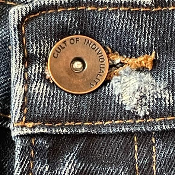Cult of Individuality Rogan Capri Jeans SIZE 29 Distressed Medium Wash Low Rise - Picture 8 of 10